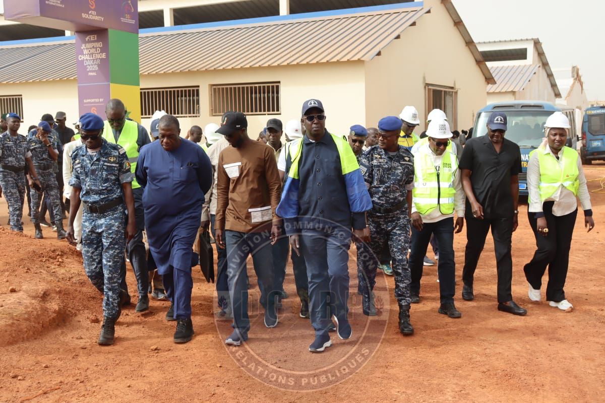 Préparatifs des JOJ 2026: Le chef de l'état en visite de chantier au complexe équestre de la Gendarmerie à DIAMNIADIO - Image 2